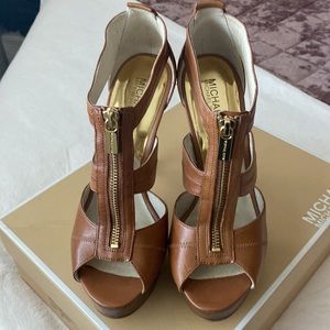 Michael Kors Platform Heels 9M